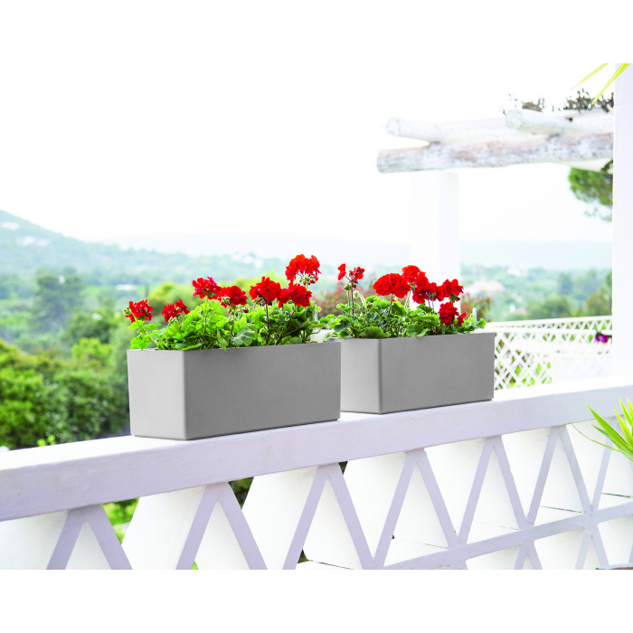 plastic-pot-recyclable-plantbox-self-watering-grey_1599567065